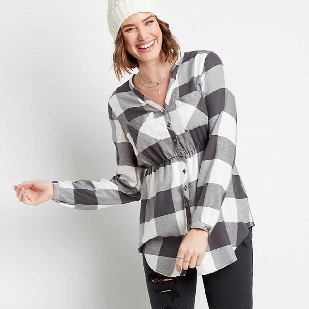 Maurices Gray and White Checkered Top 3X EUC